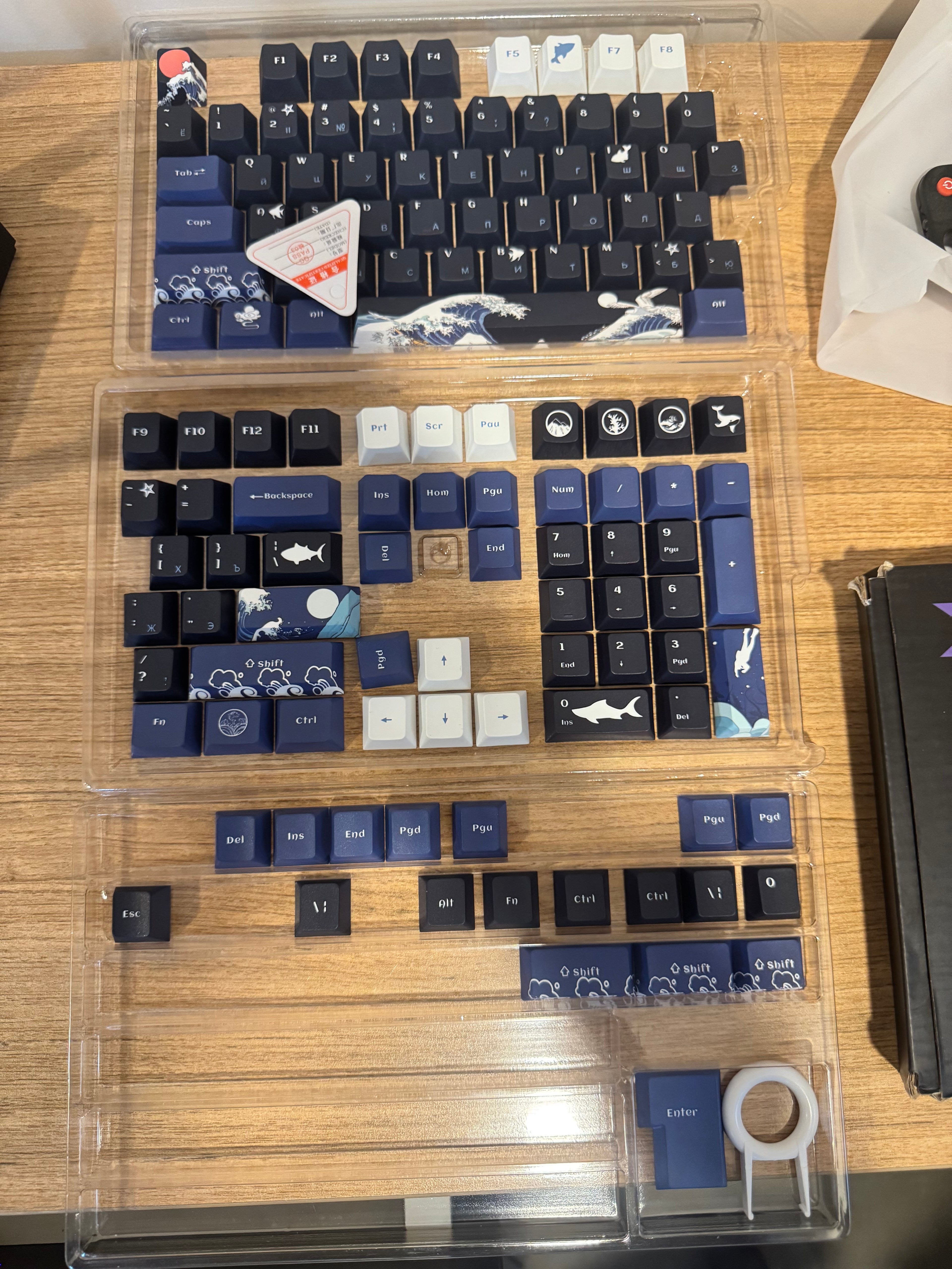 XVX Black Coral Sea Russian Keycap