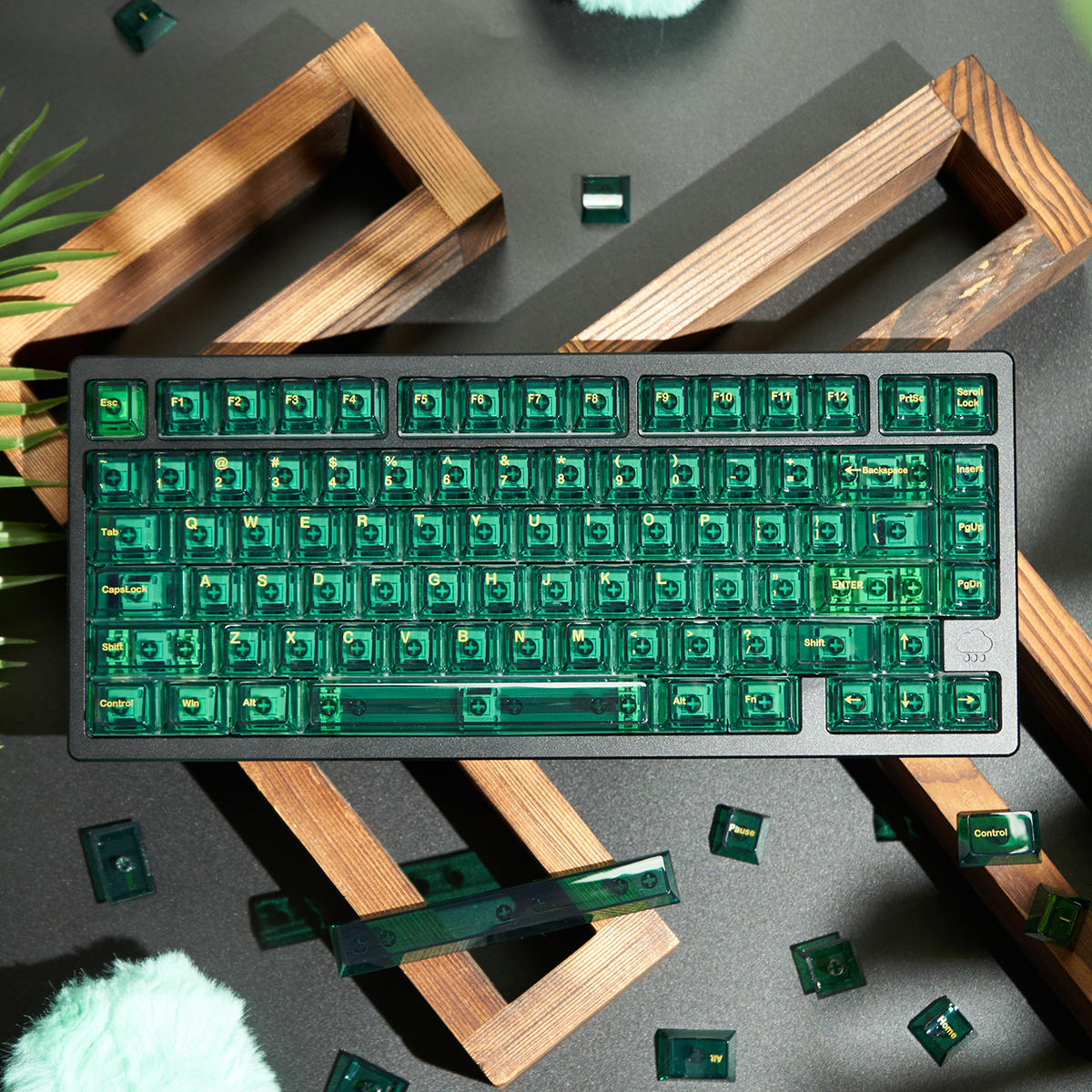 Emerald Green Transparent PC Keycaps – Cherry Profile