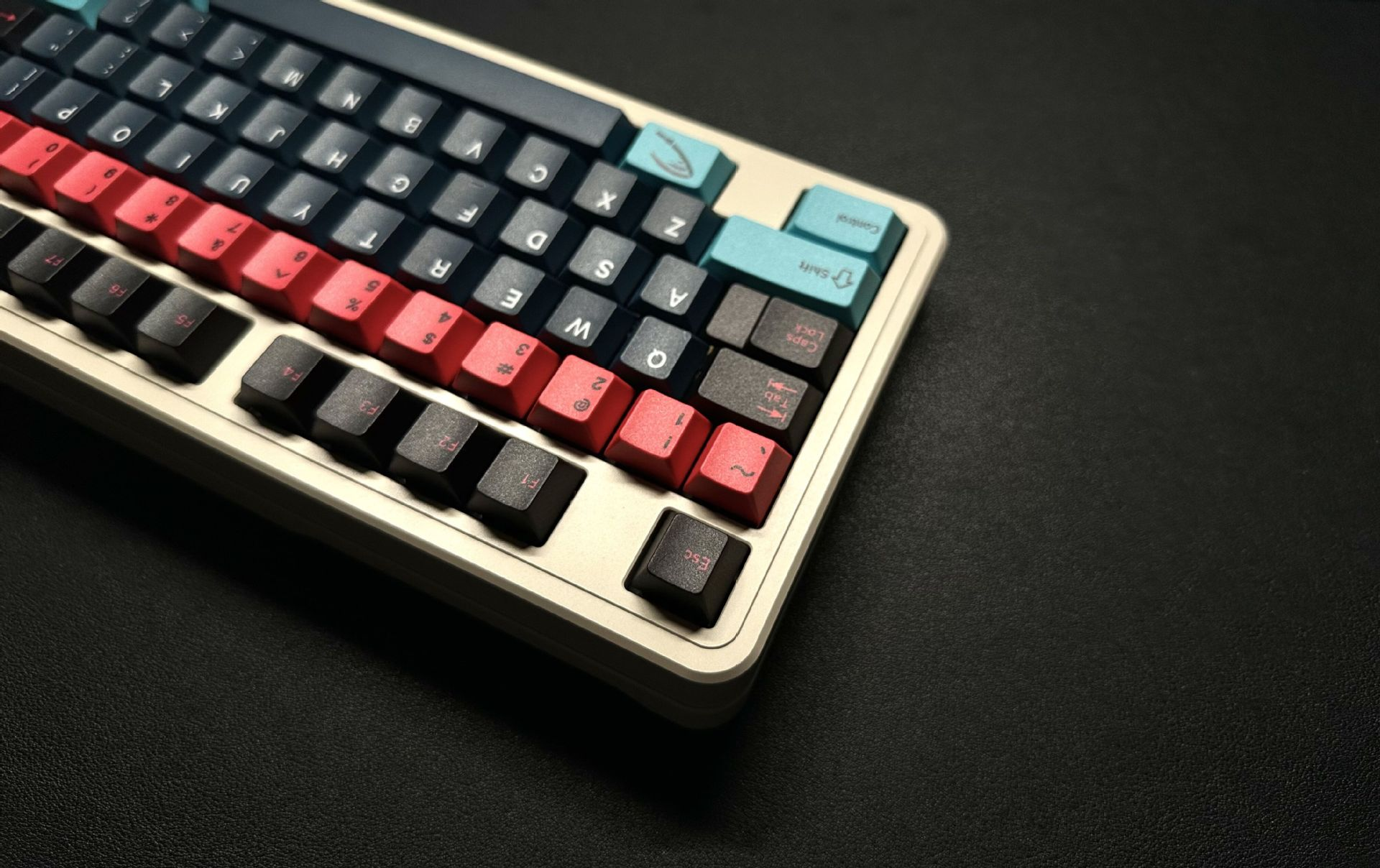 Neon Light Inspired Keycap Set – Cherry Profile PBT 160 Keys