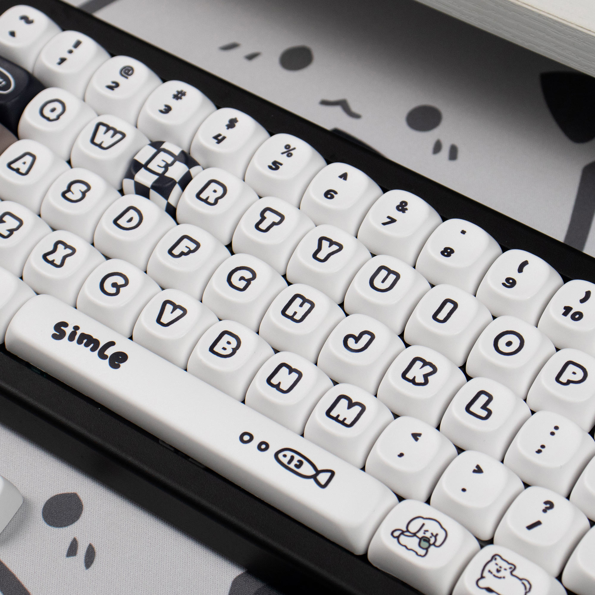 Cat & Dog MOA PBT Keycaps – Dye-Sub (131 Keys)