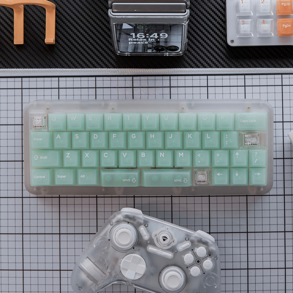 Translucent PC Keycaps — Misty Jade Green & White Set, 132 Keys